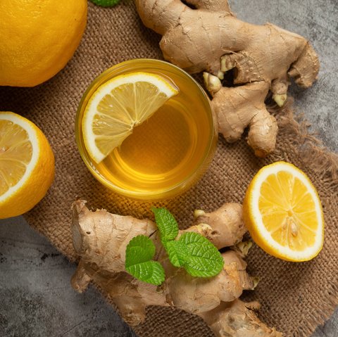 Ilustrasi Minuman Jahe, Ginger Shot