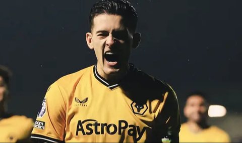 Justin Hubner ketika bermain bersama Wolverhampton di Premier League 2 (c) Oficial X @WolvesAcademy
