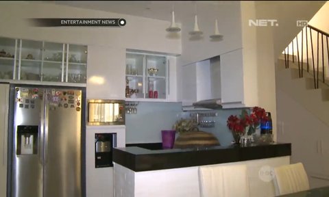 5 Potret Dapur Mungil Jessica Mila di Rumah Lama Sebelum Dinikahi Yakup Hasibuan, Konsep Open Space & Nuansa Pure White