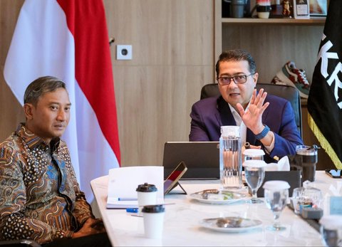 Menteri Ekraf Teuku Riefky Harsya menerima kunjungan Bupati Pacitan Indrata Nur Bayuaji