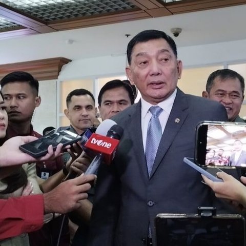 Kementerian Pertahanan akan mengelola pengadaan BBM TNI secara terpusat guna mengatasi tunggakan triliunan rupiah ke Pertamina dan meningkatkan transparansi.