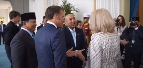 Momen Prabowo Kenalkan Didit ke Presiden Prancis Emmanuel Macron di Istana Merdeka