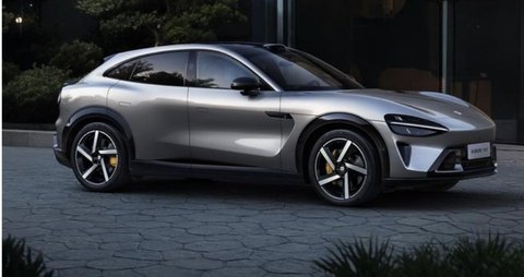 Desain yang elegan dan ukuran yang besar memberikan kesan premium pada YU7 di kategori SUV listrik menengah.