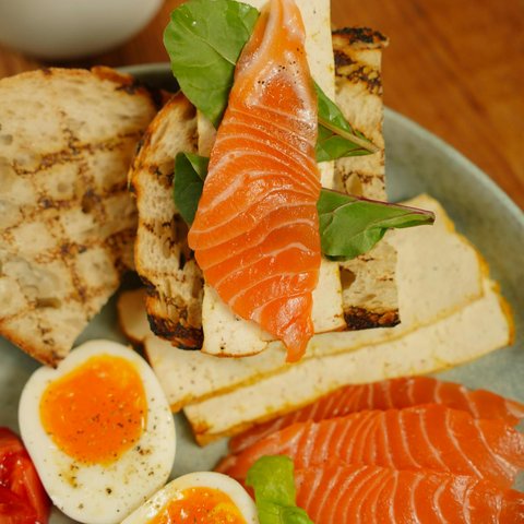 Makanan Rendah Karbohidrat yang Tetap Bikin Kenyang dan Bertenaga