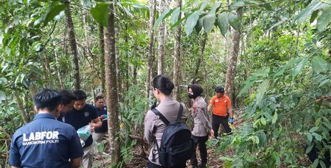 TKP kakak adik tewas mengenaskan