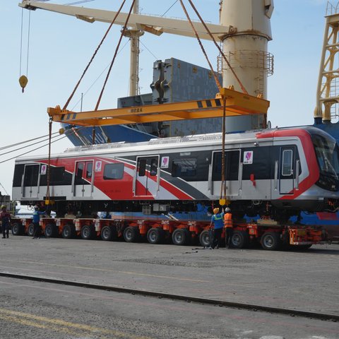 KRL Impor dari China