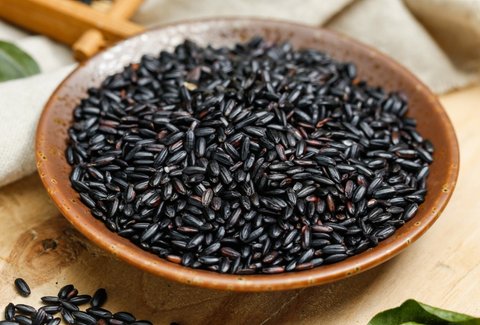 Ilustrasi Nasi Hitam