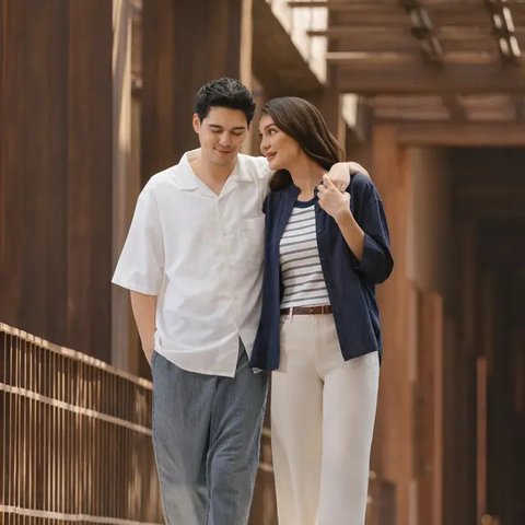 Gaya Serasi Luna Maya dan Maxime Bouttier Bak Prewedding. [@lunamaya]