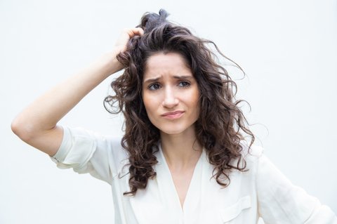 Solusi Praktis untuk Rambut Berminyak dan Lepek