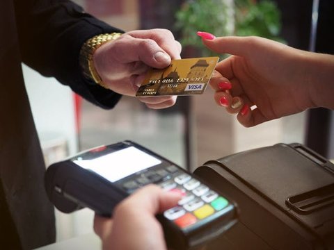 Kebiasaan Sehari-hari yang Diam-diam Menguras Dompet Anda