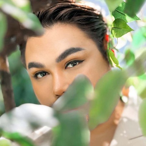 Jadi bukan hanya jago mendesain baju, Ivan Gunawan juga sangat baik dalam mendesain villa sesuai keinginannya.