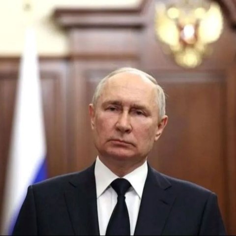Presiden Rusia Vladimir Putin menyampaikan terima kasih kepada tentara Korea Utara yang membantu pasukan Rusia mengalahkan pasukan Ukraina di wilayah Kursk,  menunjukkan semakin eratnya aliansi militer kedua negara.