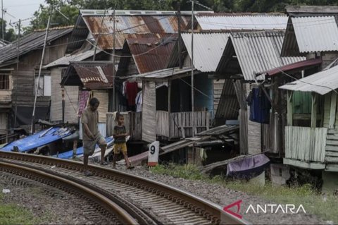 PT Aneka Tambang (Antam) salurkan bantuan untuk 3.570 penerima manfaat melalui program Safari Ramadhan dan pasar murah sembako, sebagai bentuk komitmen perusahaan dalam pengentasan kemiskinan.