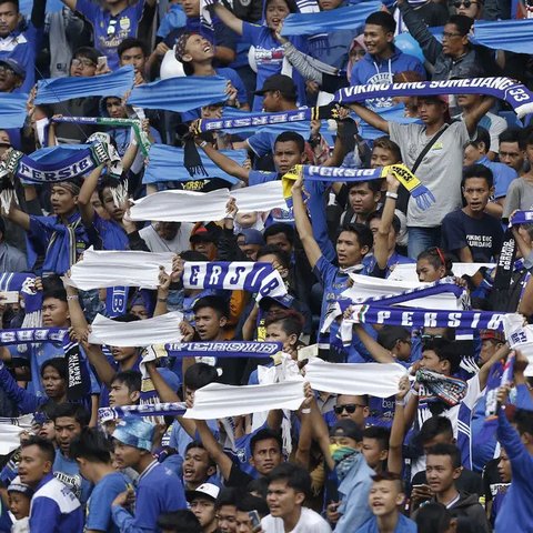 BRI Liga 1 - Ilustrasi Persib Bandung Juara BRI Liga 1 Musim 2024-2025 (Bola.com/Adreanus Titus)