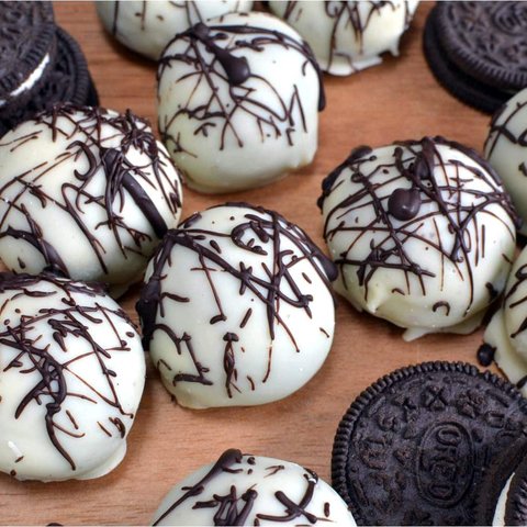 ilustrasi truffle oreo