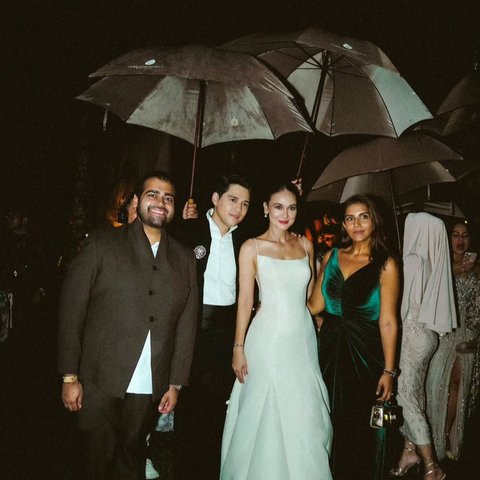Sejumlah tamu dari mancanegara juga hadir di resepsi tersebut. Rencananya, pada Kamis 8 Mei 2025 akan digelar intimate dinner dan after party yang juga dilaksanakan secara tertutup.