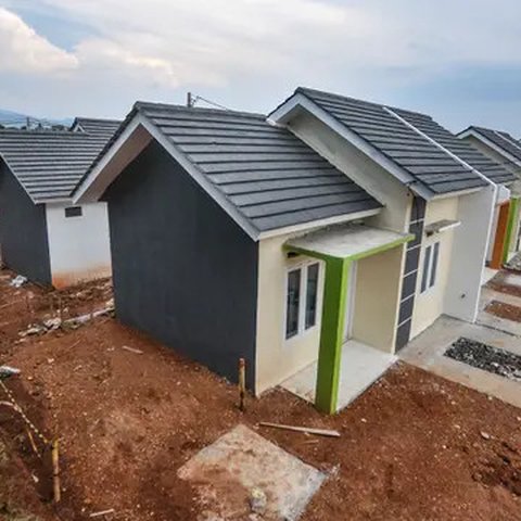 Suasana perumahan subsidi di kawasan Klapanunggal, Kabupaten Bogor, Jawa Barat, Rabu (16/6/2021). Kementerian Pekerjaan Umum dan Perumahan Rakyat (PUPR) menargetkan 380.376 unit bantuan pembi