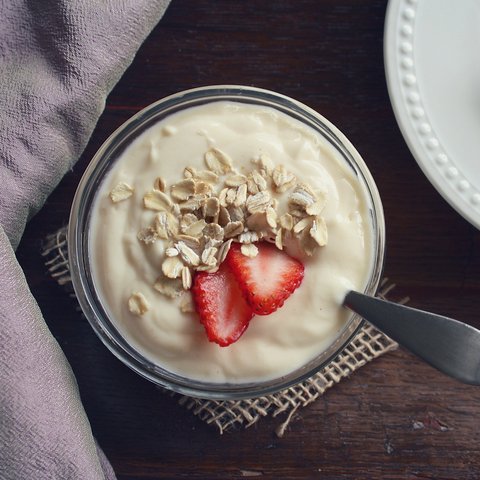 Ilustrasi yogurt (dok. Pixabay.com/ponce_photography/Putu Elmira)