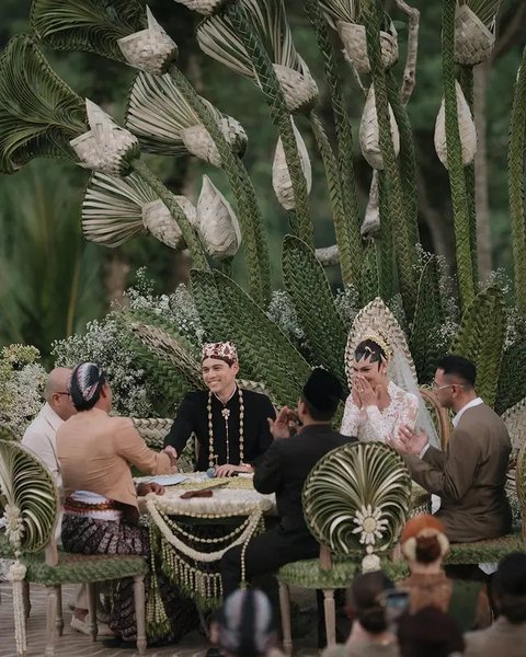 Potret Dekorasi Akad Nikah Luna Maya dan Maxime Bouttier. (Sumber: Instagram/lunamaya)