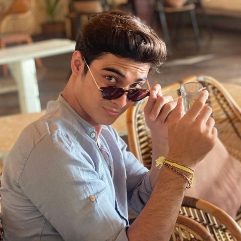 Cinta Brian sukses memerankan tokoh Biru di sinetron Ijabah Cinta.