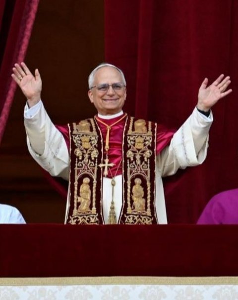 Kardinal Robert Prevost terpilih sebagai Paus Leo XIV, menandai sejarah baru bagi Gereja Katolik dengan Paus pertama dari Amerika Serikat.