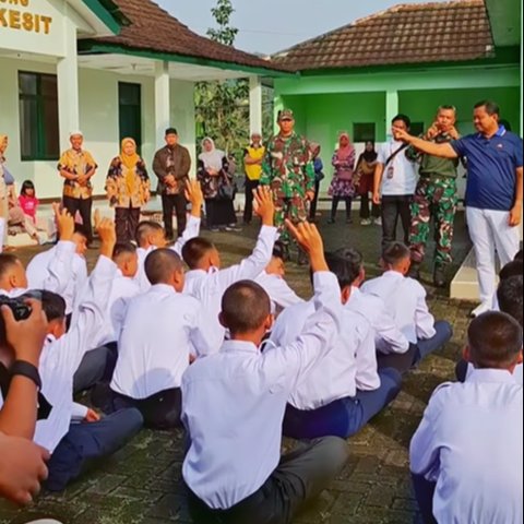 Mengintip Fasilitas Kamar Tidur dan Peralatan Dipakai Murid Sumedang Selama di Barak Militer