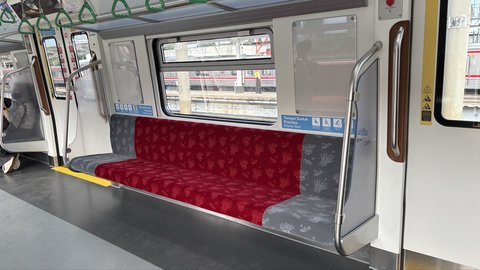 Interior KRL asal China