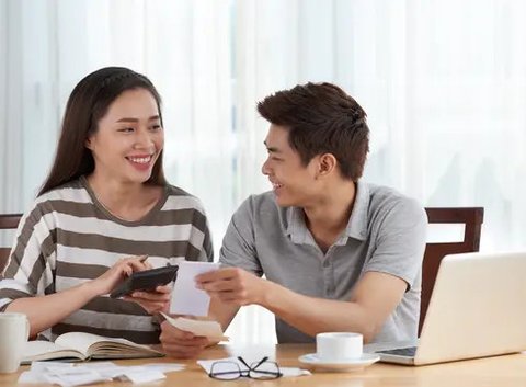 ilustrasi berdiskusi dengan pasangan/copyright freepik.com/pressfoto