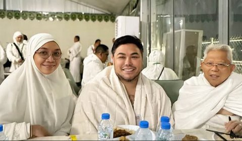 Potret Bahagia Ivan Gunawan Ibadah Haji Bareng Ma'ruf Amin, Cium Tangan Hingga Singgung Soal Protokoler