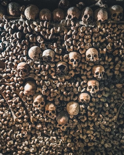 Terowongan Catacomb berisi 6 juta kerangka manusia