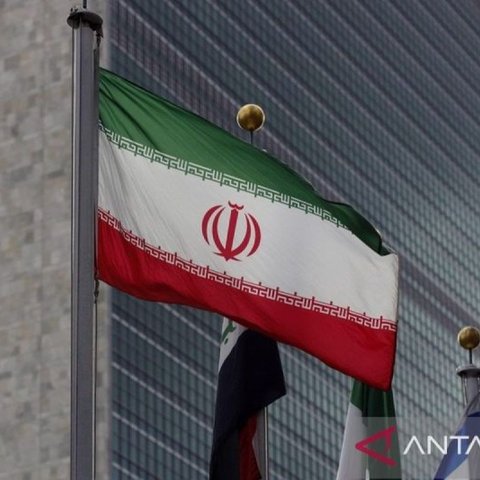 Komandan Korp Garda Revolusi Iran (IRGC) Hossein Salami mengkonfirmasi wafatnya penasihat militer Iran di Suriah akibat serangan Israel dekat kota Aleppo, ...