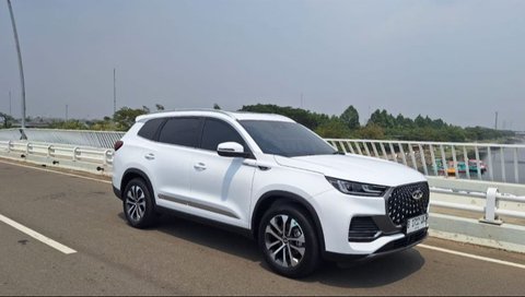 Chery Tiggo 8, SUV dengan kapasitas 7 penumpang yang memberikan pengalaman berkendara yang menyenangkan (Arief A/Liputan6).
