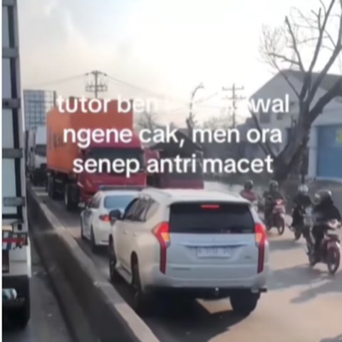 Viral Mobil Patwal Polisi Lawan Arus, Diadang Truk Sampai Tak Bisa Lewat Jadi Sorotan