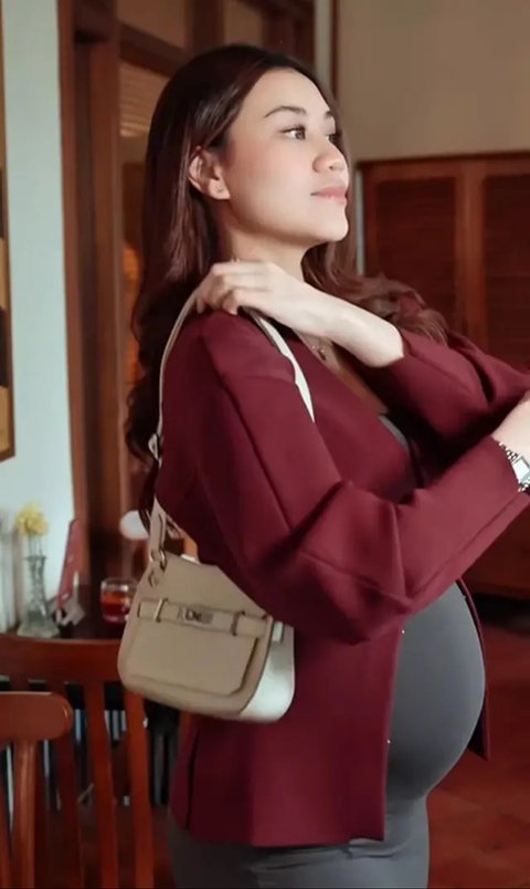 Fashion Aaliyah Massaid Selama Hamil