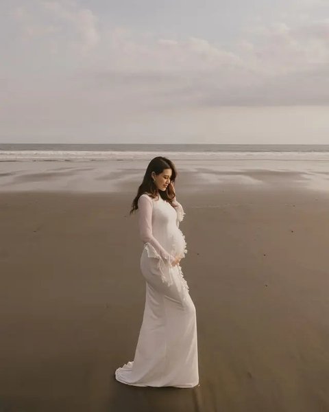 Fashion Aaliyah Massaid Selama Hamil