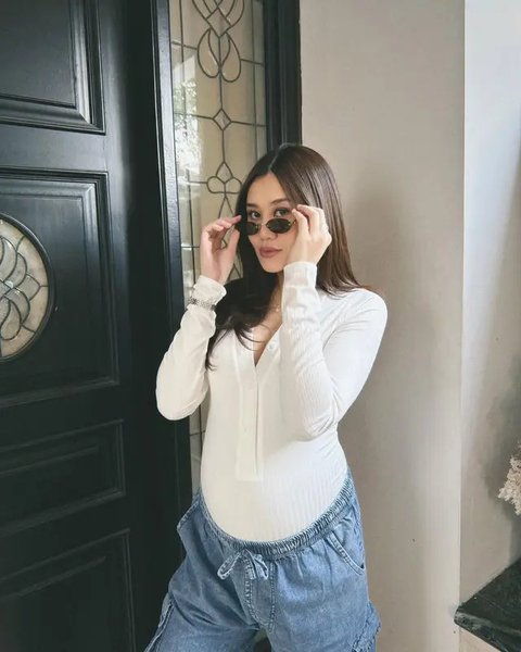 Fashion Aaliyah Massaid Selama Hamil