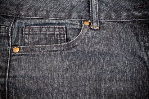 Bukan Hiasan, Ini Ternyata Manfaat Saku Kecil pada Celana Jeans yang Jarang Orang Tahu