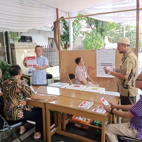 Belajar dari pemilu sebelumnya banyak petugas yang sakit dan kelelahan karena proses rekapitulasi suara yang panjang.