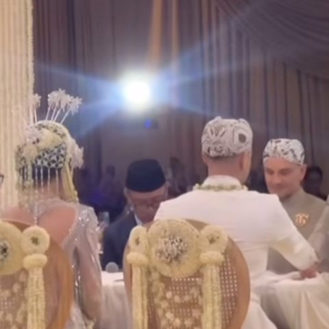 SAH! 5 Potret Akad Nikah Al Ghazali dan Alyssa Daguise, Gunakan Adat Sunda & Berlangsung di Jakarta