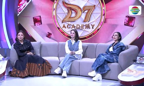 Soimah Bawa Anak Didik Minta Dilatih Vokal Oleh Peserta D'Academy 7, Dewi Perssik 'Kenapa Enggak Dibawa ke Barak Dikasih Kang Dedi'