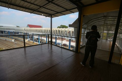 Kondisi skybridge yang menghubungkan Stasiun Bogor dengan Stasiun Paledang, Bogor, Jawa Barat, Senin (16/6/2025).