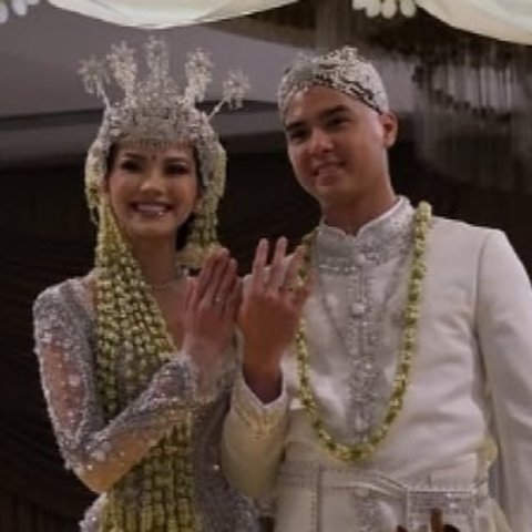 Cincin Nikah Alyssa Daguise dan Al Ghazali