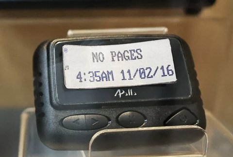 Profesi-profesi Ini Ternyata Masih Setia Pakai Pager Buat Komunikasi