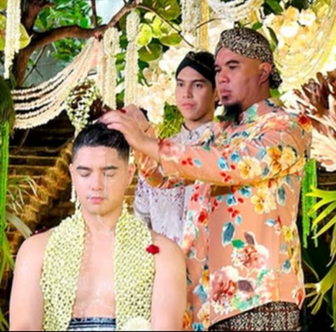 5 Potret Haru Siraman Al Ghazali, Ahmad Dhani, Mulan Jameela, Maia Estianty dan Irwan Mussry Hadir