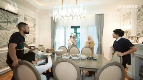 6 Potret Dapur Shireen Sungkar Modern & Elegan, Ada Sentuhan Tangan Irwansyah yang Bikin Makin Ciamik