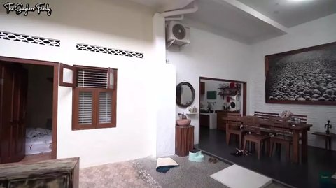 5 Potret Dapur Rumah Zaskia Adya Mecca di Jogja, Sentuhan Kayu Kental Nuansa Vintage yang Sederhana