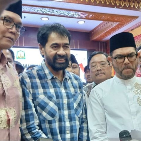 Muzakir Manaf bersama anggota DPR asal Aceh bahas nasib 4 pulau