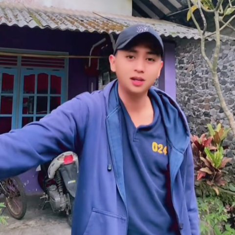 tukang sate ganteng