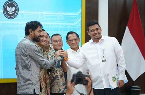 Konferensi pers  keputusan Presiden Prabowo Subianto terkait polemik 4 pulau Aceh-Sumut