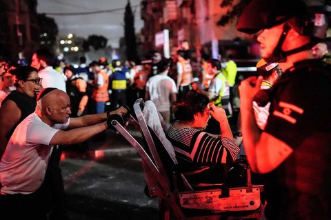 Sautan sirene menggema di penjuru Israel  terjadi saat serangan rudal balistik terus menghujani wilayah Israel sejak Minggu malam (15/6)  hingga Senin dinihari (16/06).